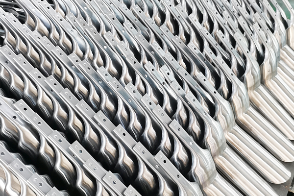 鈑金激光機(jī)多少錢一臺(tái)-不要告訴別人(圖3) 鈑金激光機(jī)多少錢一臺(tái)-不要告訴別人(圖3)