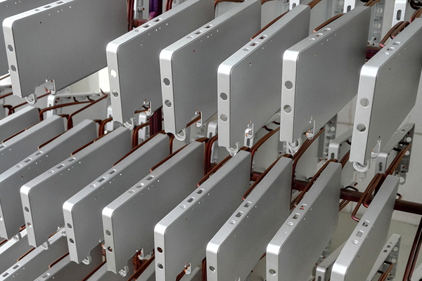 成功案例:鋁外殼CNC加工的應(yīng)用(鋁零件cnc加工視頻) 成功案例:鋁外殼CNC加工的應(yīng)用(鋁零件cnc加工視頻)(圖1)