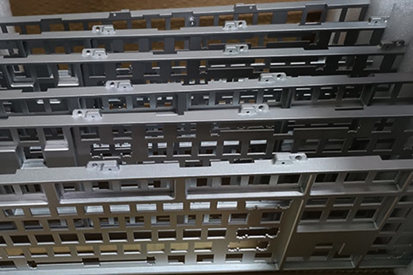 cnc精密零部件加工的優(yōu)勢及應(yīng)用領(lǐng)域