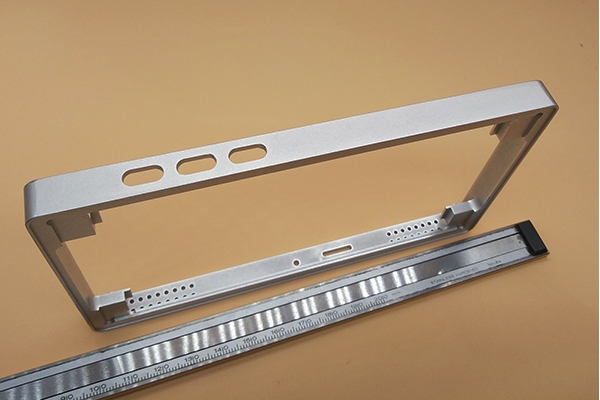 《五軸精密零件加工：實現(xiàn)快速準(zhǔn)確加工的關(guān)鍵技術(shù)》